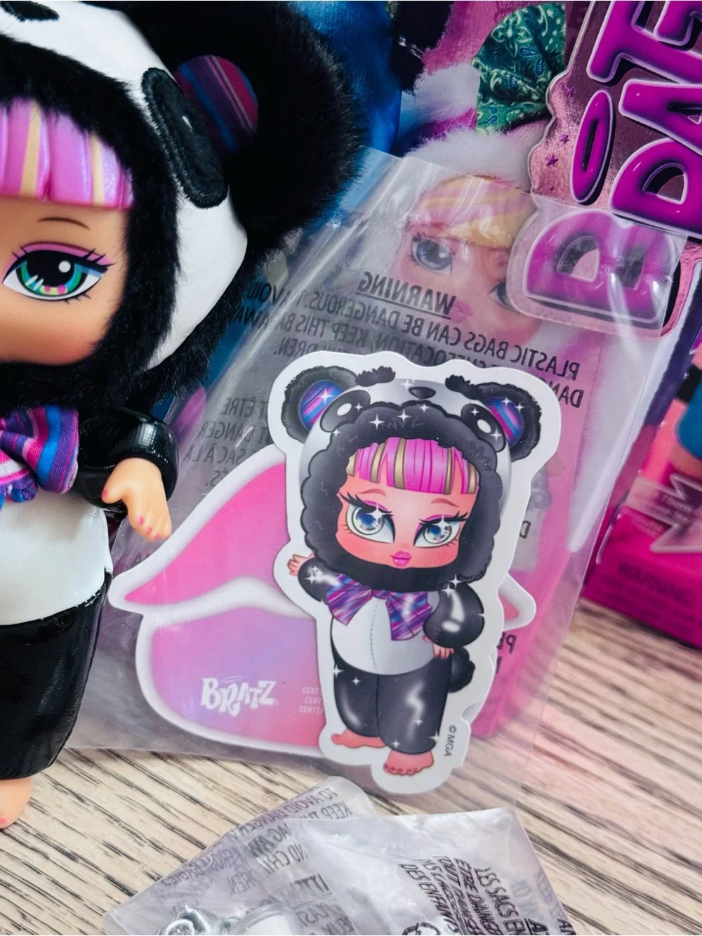 Bratz: Bratzies Tokyo A Go-Go Seriez - Fianna Plush Collectible Toy